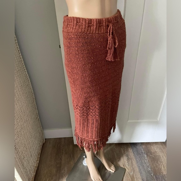 Abercrombie & Fitch Skirt - Picture 3 of 9